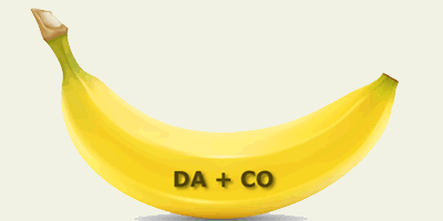 Una fruta dentro de la banana